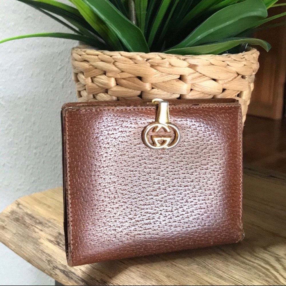 Gucci Brown Leather Bi-Fold Wallet with Gold Double G Accent